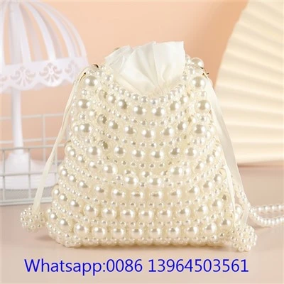 „Faux Pearl“ rankinė moterims